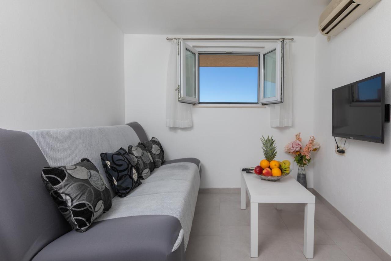 Apartments Petrovic Makarska Exterior foto