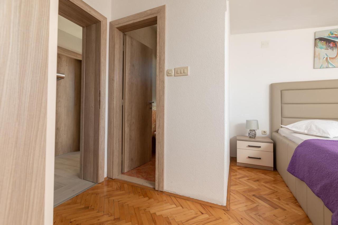 Apartments Petrovic Makarska Exterior foto